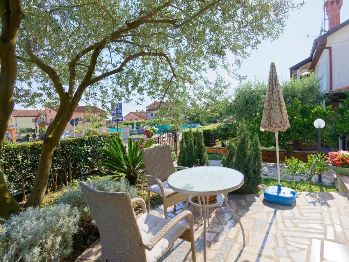 Apartments Marta By Rent Istria Novigrad  Exterior photo